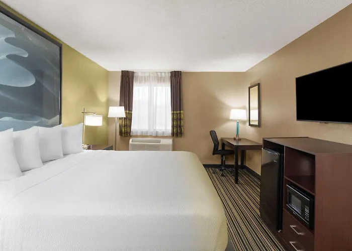 Super 8 By Wyndham 2*